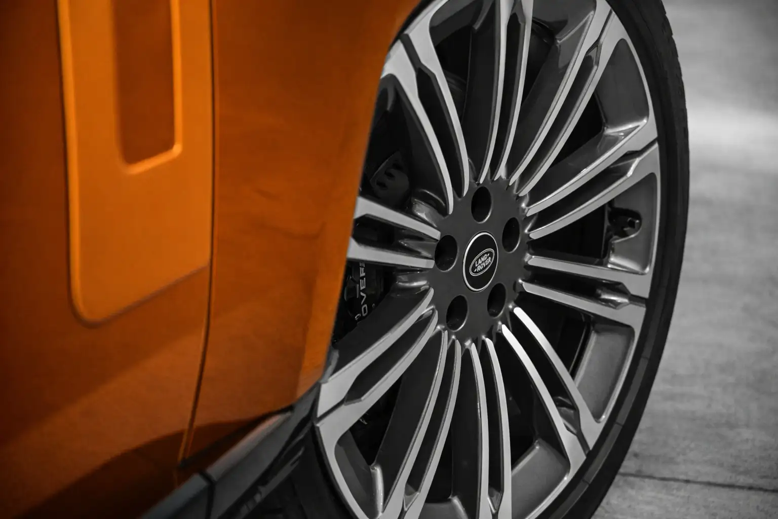 Range Rover alloy wheel repair Auckland