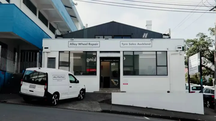 Alloy Wheel Repair Auckland workshop — watch our wheel repair process