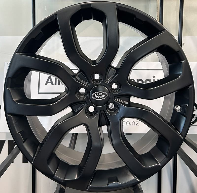 Black Alloy Wheel repaired by Alloy Wheel Repair